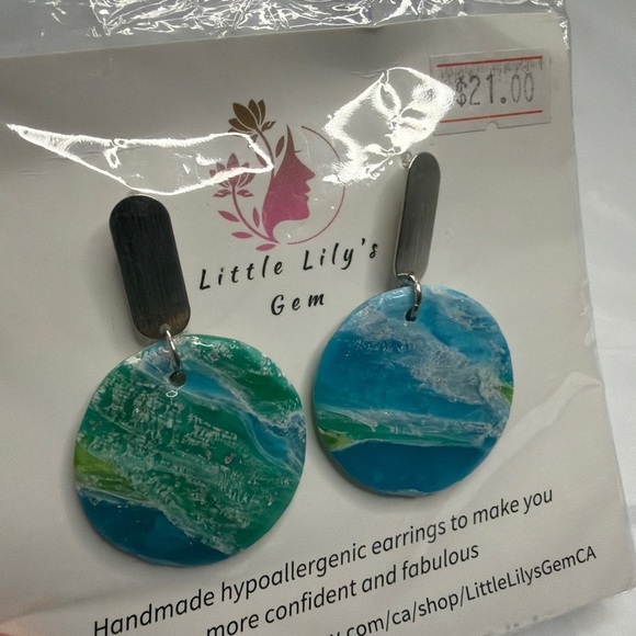 Blue and Green Earrings - Picture 2 of 5